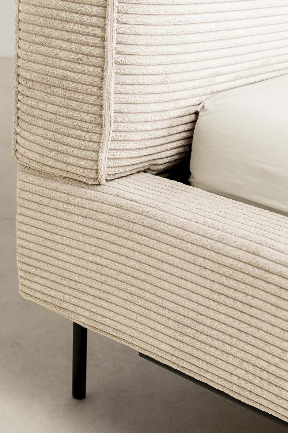 Flash Sale Bed East Side Cord Creme 180x200cm Bedden|Kasten